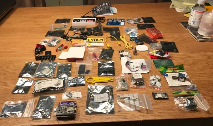 File:Rondreuzendemeukdoos ontvangen.jpg