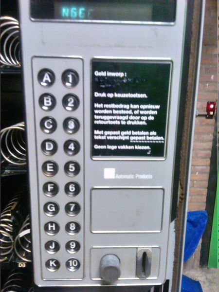 File:Snoep2-Buttons.jpg