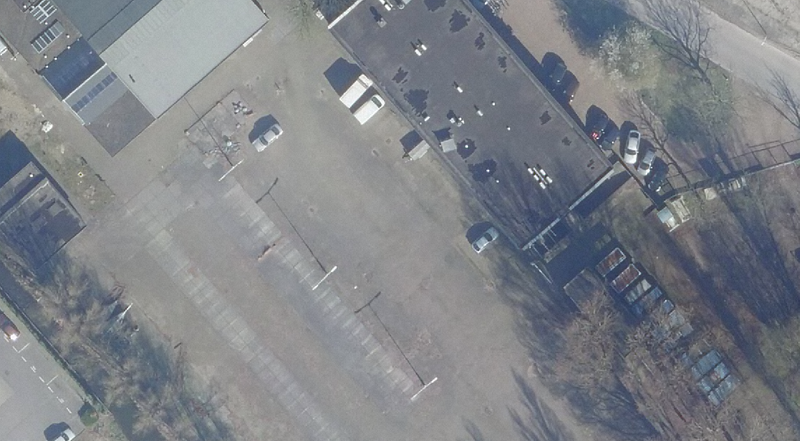 File:Revspace parkeerplaats.png