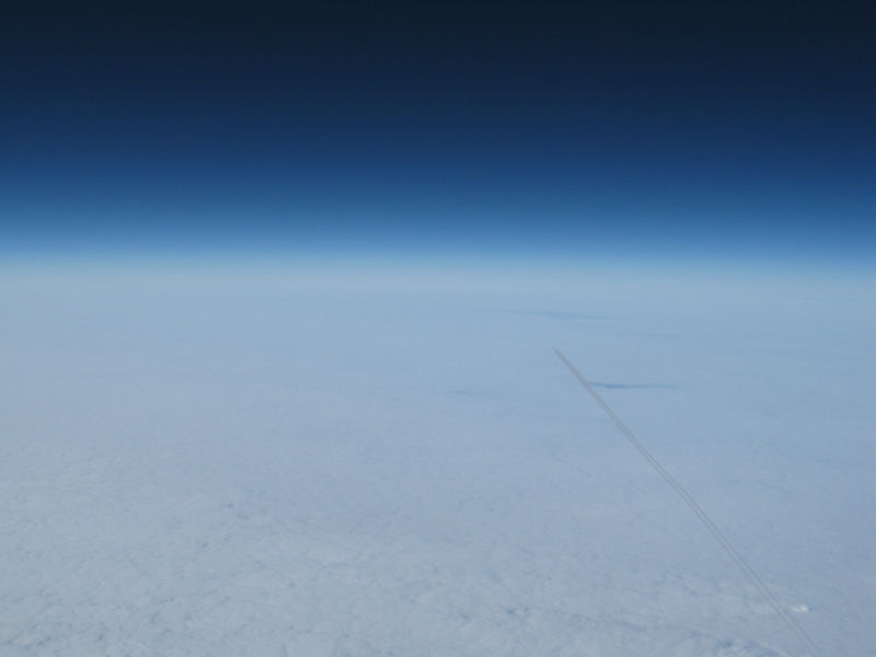 File:ContrailsHAB.jpg