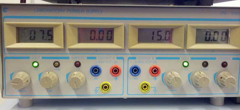 File:Labvoeding.jpg