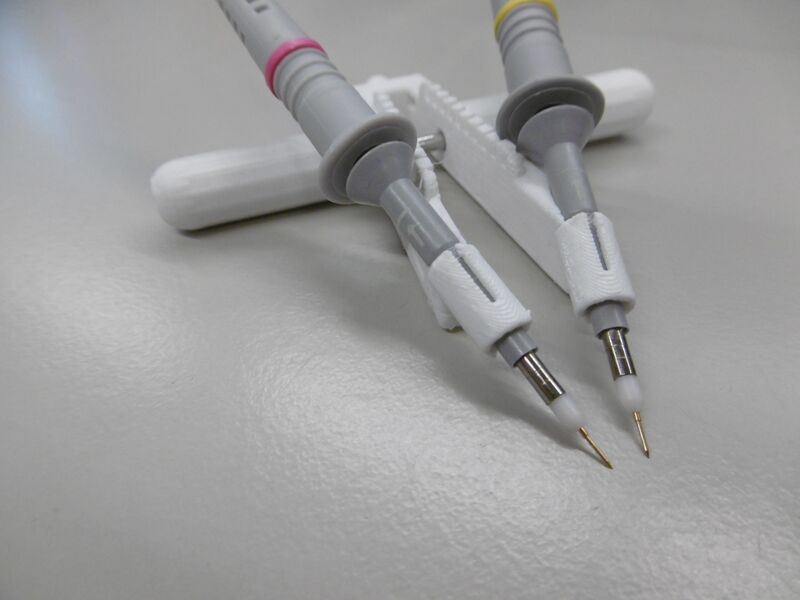 File:Tweezer.jpg